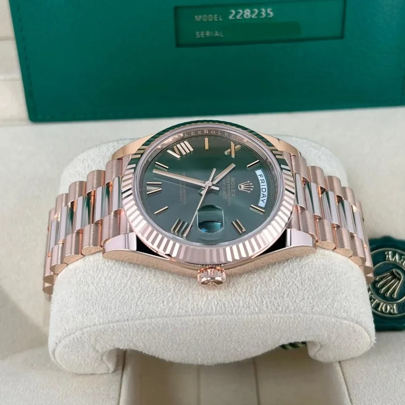 ETA123- Rolex Day-Date Rose Gold Olive Green 228235 3255