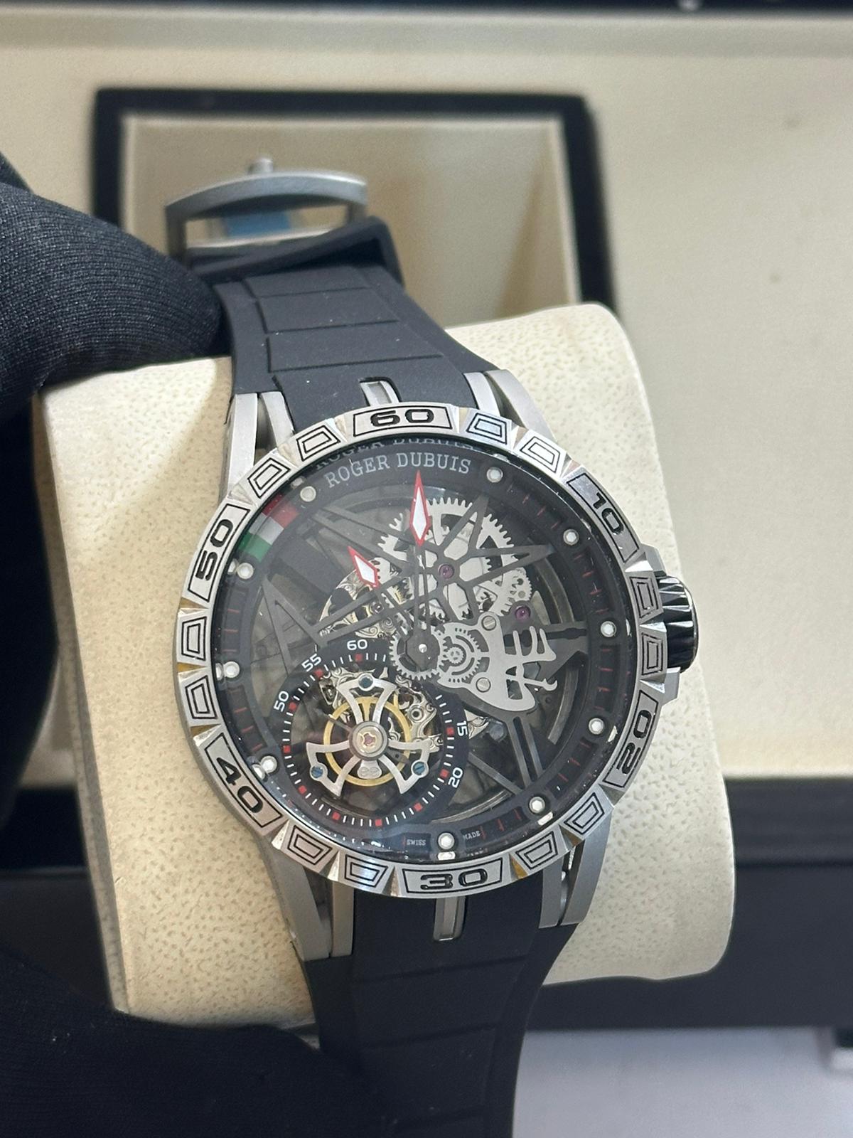 MM2632- Roger Dubuis Horloger Genevois Aventador - Limited Edition