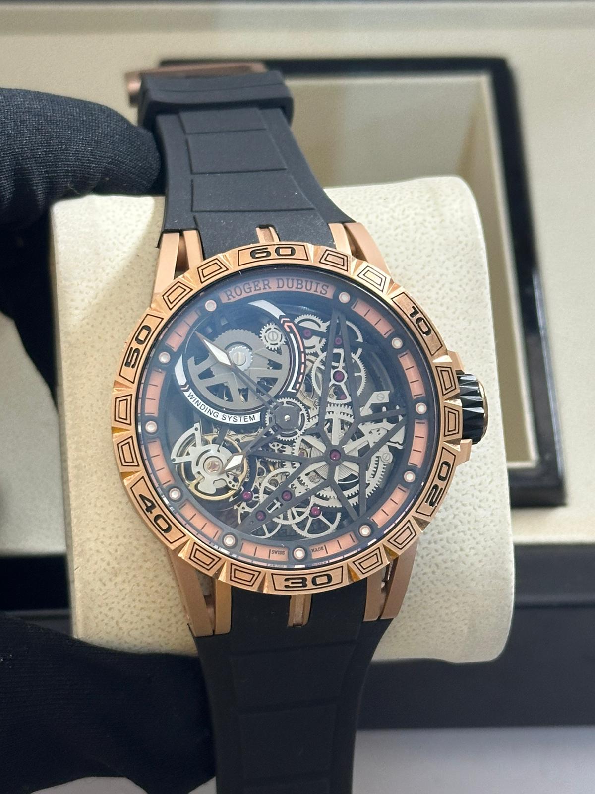 MM2633- Roger Dubuis Horloger Genevois Aventador - Limited Edition