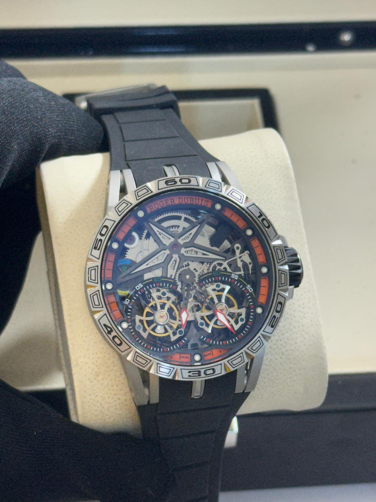 MM2634- Roger Dubuis Horloger Genevois Aventador - Limited Edition