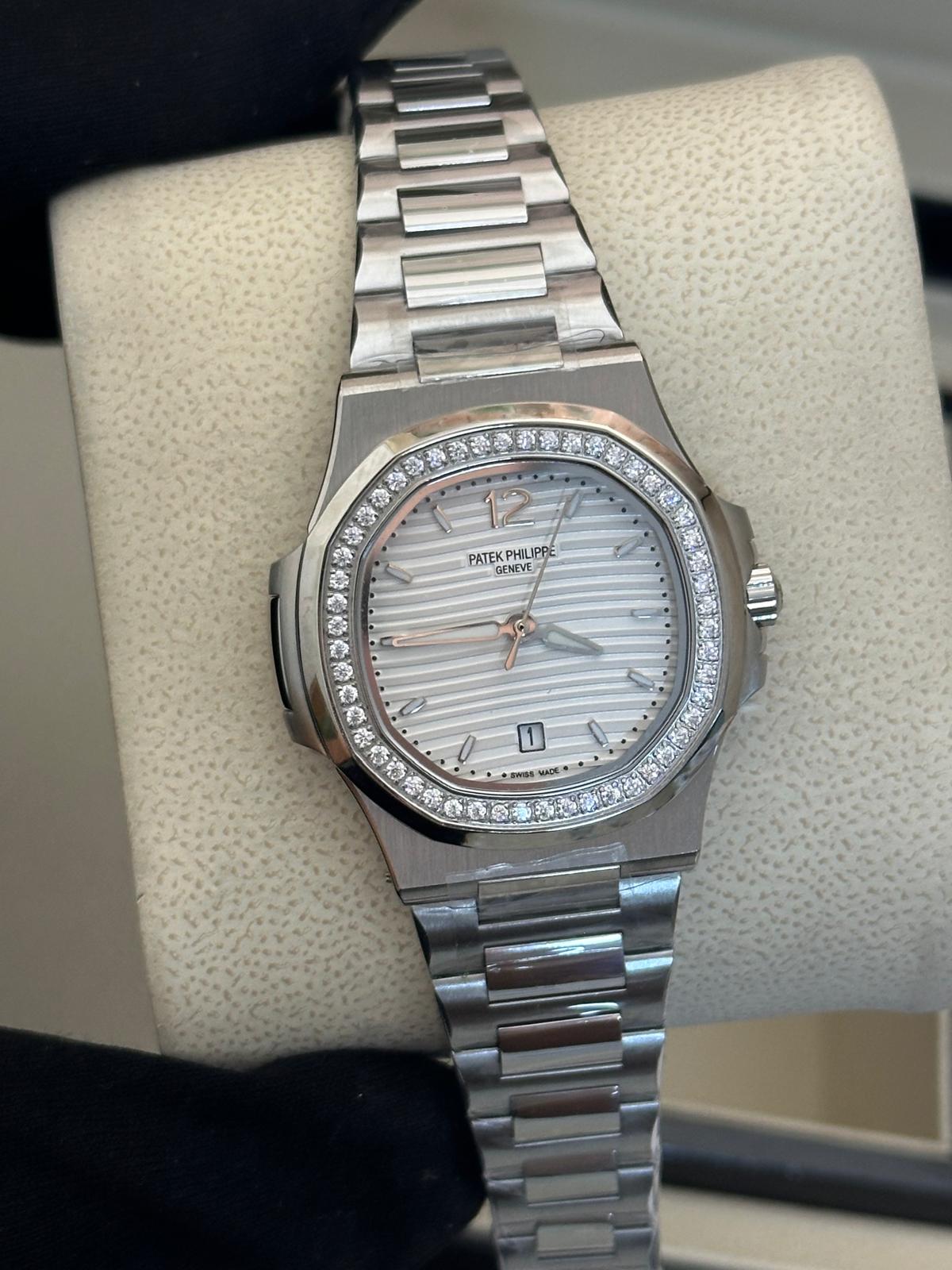 MM2651- Patek Philippe Geneve Nautilus Diamond