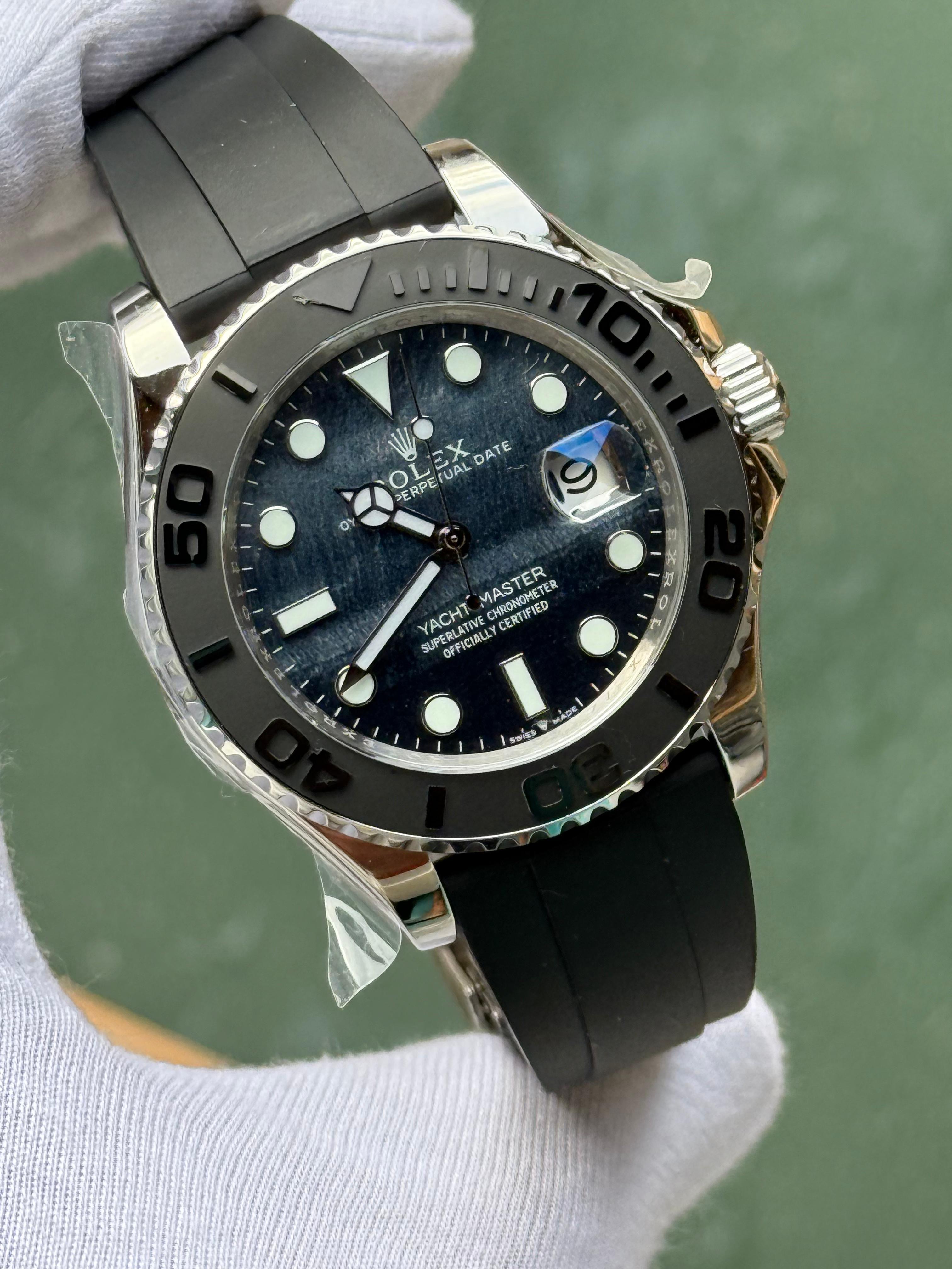 MM2656- Rolex Oyster Perpetual Yacht Master